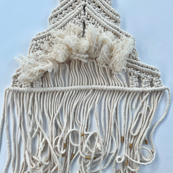 idea%5Fmacrame%2Dchristmas%2Dtrees%5Fstep36.jpg?sw=554&q=85