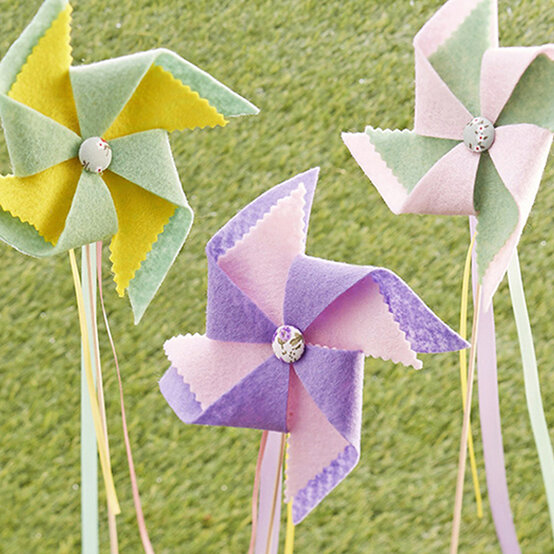 idea_fun-outdoor-activities-for-kids_pinwheels.jpg?sw=554&q=85