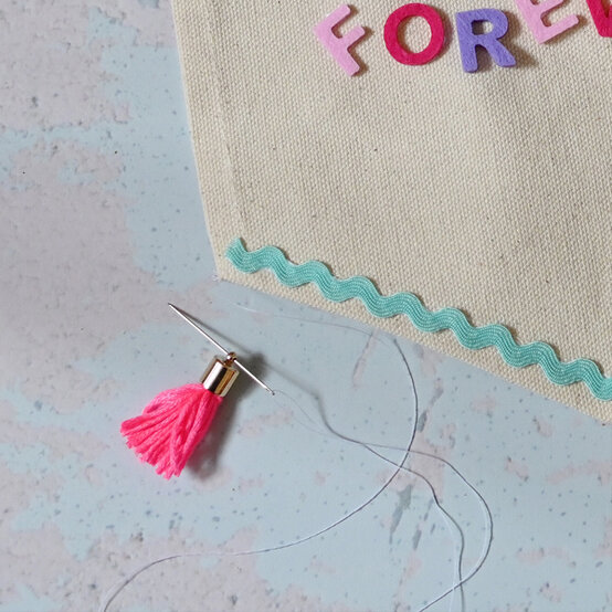 crafts-for-international-friendship-day40.jpg?sw=554&q=85