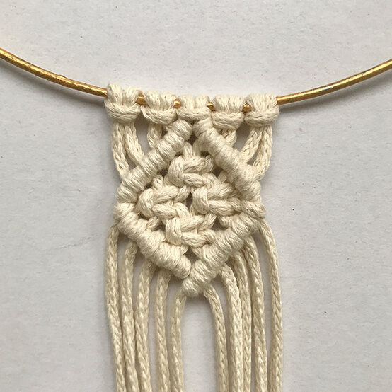 macrame-festive-wreath-6.jpg?sw=554&q=85