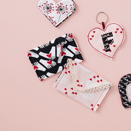 card-holder.jpg?sw=554&q=85