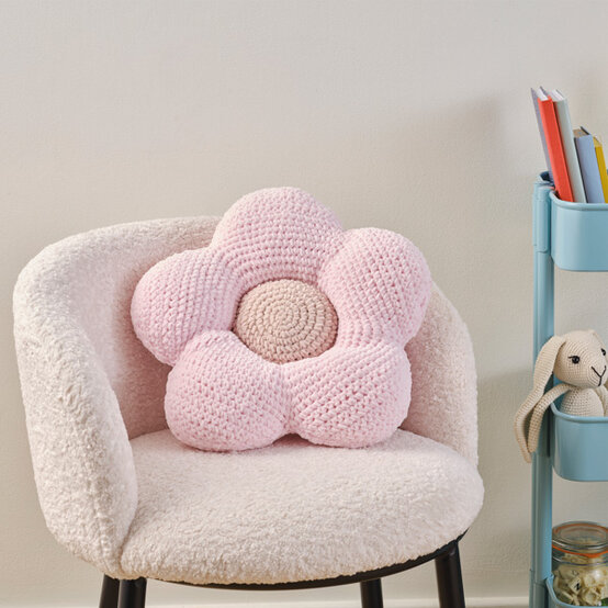 idea%5Fcrochet%2Dprojects%2Dfor%2Dbeginners%5Fstep%2D4.jpg?sw=554&q=85