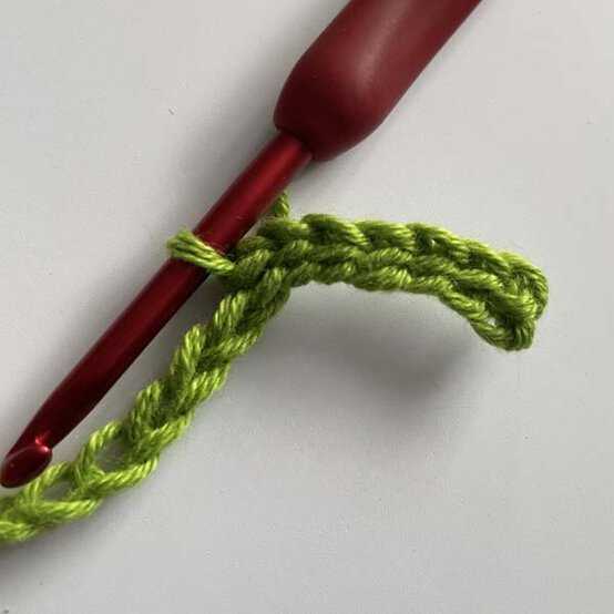 ideas%5Fhow%2Dto%2Dcrochet%2Da%2Dhalloween%2Dwreath%5Fvine%5F1.jpg?sw=554&q=85