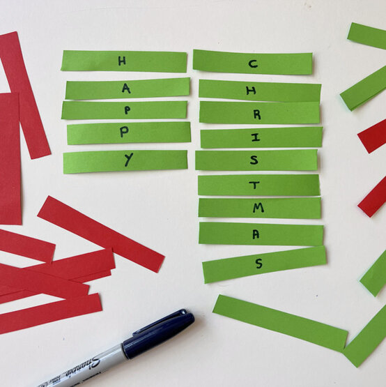 idea%5Fquick%2Dand%2Deasy%2Dchristmas%2Delf%2Dideas%5Fstep%2D30.jpg?sw=554&q=85