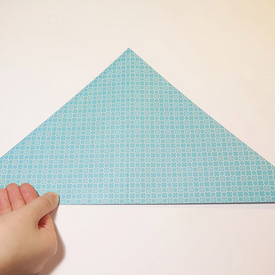 origami-christmas-tree-2b.jpg?sw=554&q=85