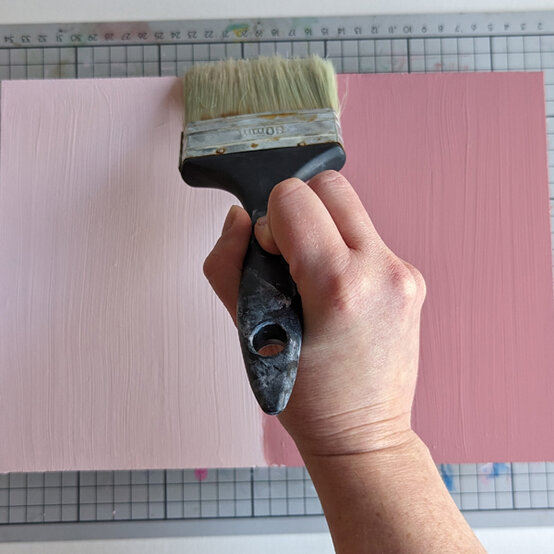 idea_how-to-make-a-celebration-sign-with-vinyl_step6a.jpg?sw=554&q=85