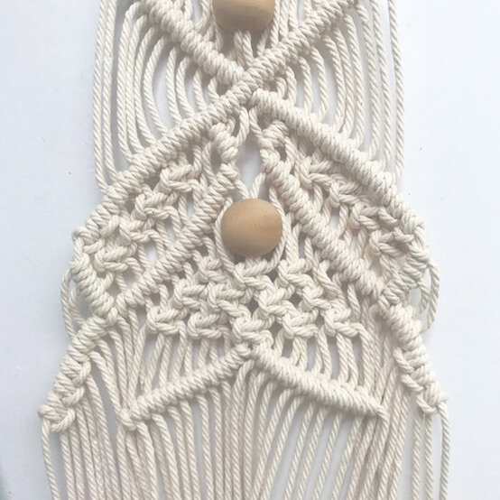 idea_macrame-large-christmas-tree_step24.jpg?sw=554&q=85