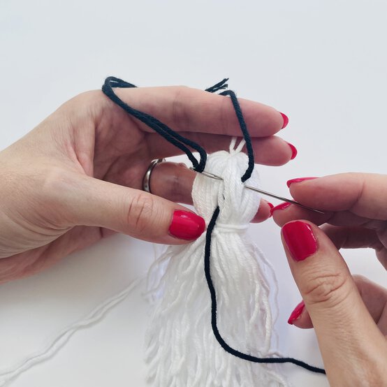 how-to-make-a-halloween-crochet-cushion-photo-4.jpg?sw=554&q=85