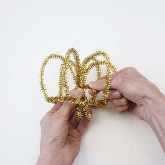 how_to_make_a_doctor_pearl_costume_step8-square.jpg?sw=554&q=85