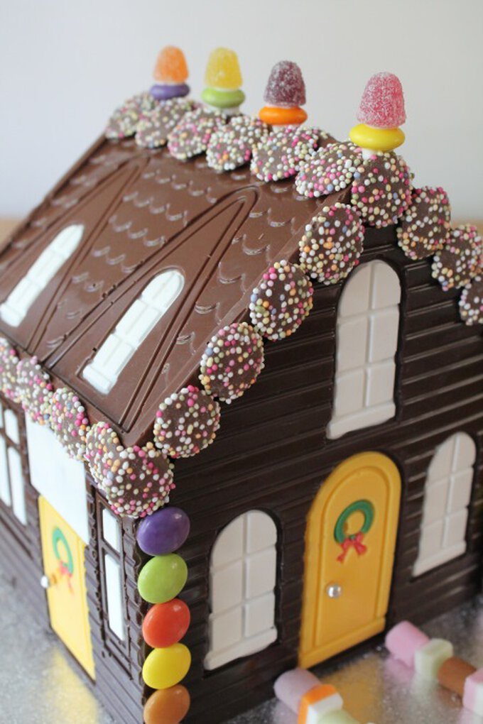 How to Make a Chocolate House Hobbycraft