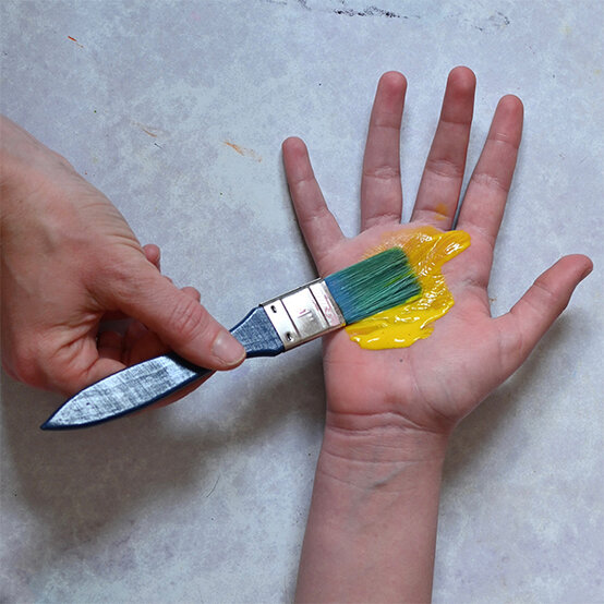 kids-handprint-art-ideas_butterfly_1.jpg?sw=554&q=85