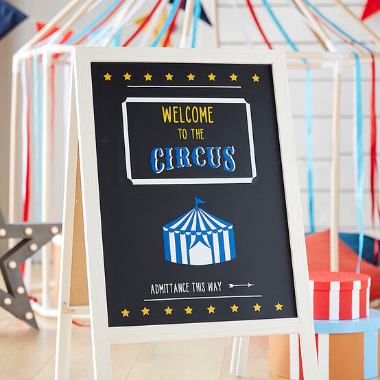 cricut_how-to-make-an-adhesive-vinyl-sign.jpg?sw=554&q=85