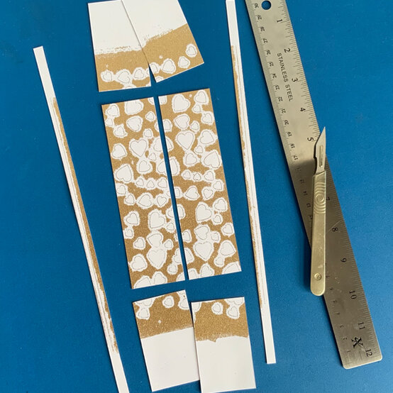 idea_anniversary-love-you-card-b_step5.jpg?sw=554&q=85