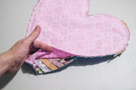 12-cushion-gap-resize.jpg?sw=554&q=85