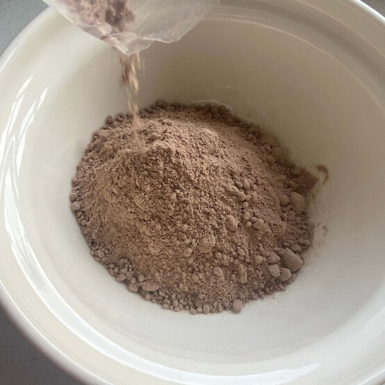 Idea_how-to-make-terrarium-cake-jars_step1a.jpg?sw=554&q=85