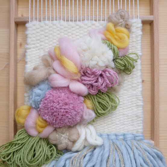 how_to_make_-a_floral_weave_42.jpg?sw=554&q=85