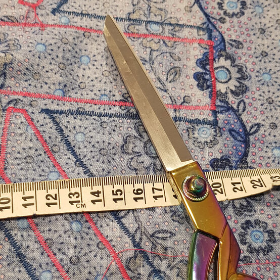 600x600_union_jack_back_11.jpg?sw=554&q=85