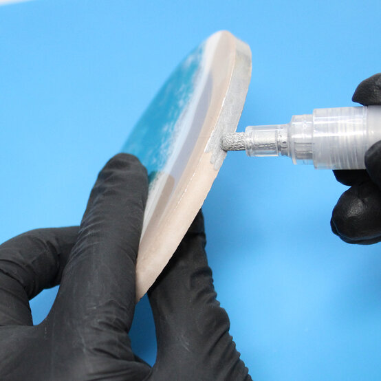 resinwave_step6.jpg?sw=554&q=85