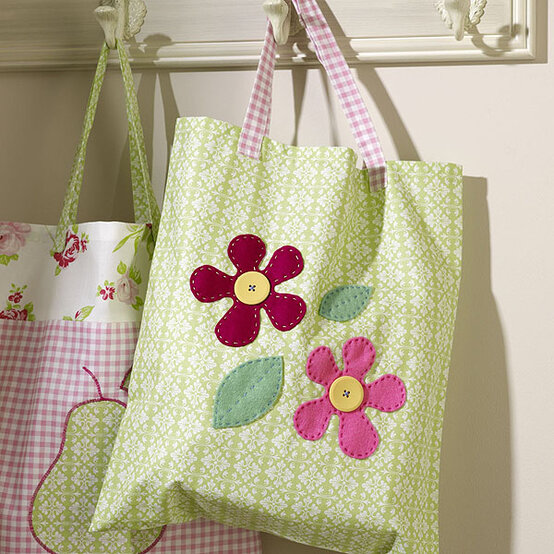 flower-bag-1157-600.jpg?sw=554&q=85