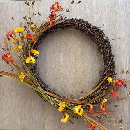 ideas%5Fautumn%2Dwreath%5Fstep%2D5.jpg?sw=554&q=85