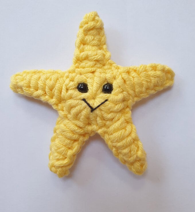 how_to_crochet_an_under_the_sea_wreath_hero_starfish.jpg?sw=680&q=85