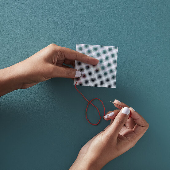 get_started_in_bargello_step-2.jpg?sw=554&q=85