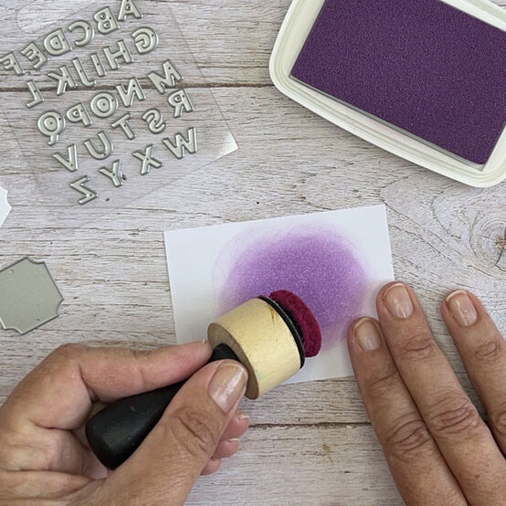 die%2Dcut%2Dprojects%2Dfor%2Dbeginners%5Forigami%2Dbox%2Dstep%2D5.jpg?sw=554&q=85