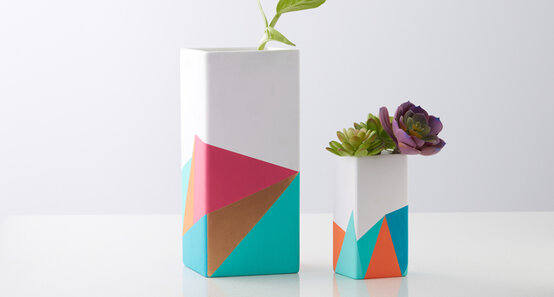 geometric-vase.jpg?sw=554&q=85