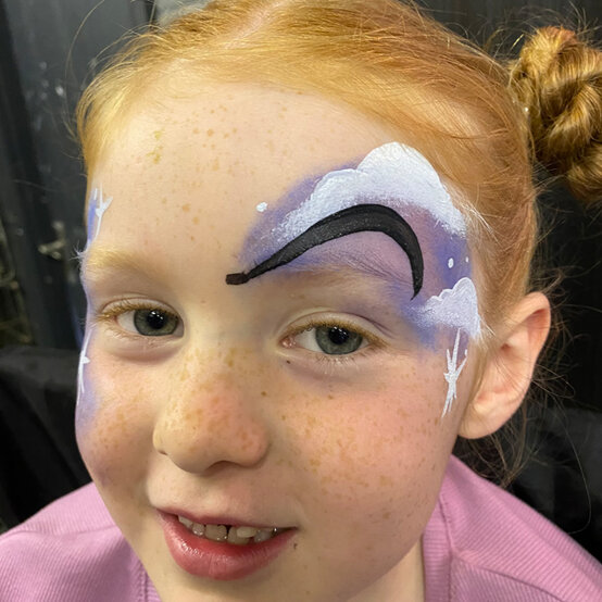 idea_halloween-face-paint-ideas-cat_step4a.jpg?sw=554&q=85