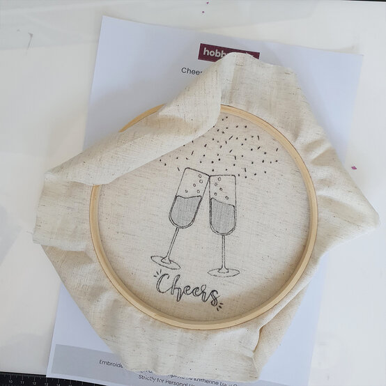 free-hand-embroidery-pattern-download_step2_2.jpg?sw=554&q=85