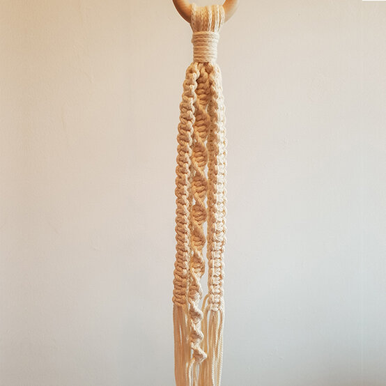 Ideas_How-to-Make-a-Macrame-Mobile_Step-5.jpg?sw=554&q=85