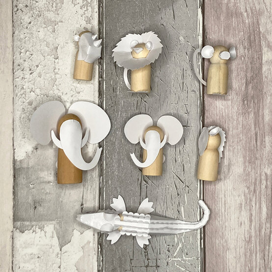 david-attenborough-peg-dolls_2.jpg?sw=554&q=85