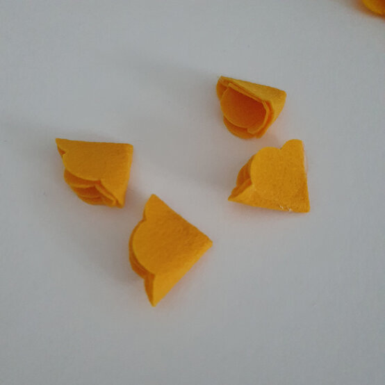 cricut-how-to-make-a-floral-headband-step9.3.jpg?sw=554&q=85