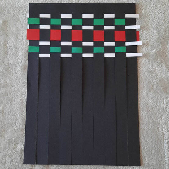 idea_Paper-Wovan-Tartan_Step5.jpg?sw=554&q=85