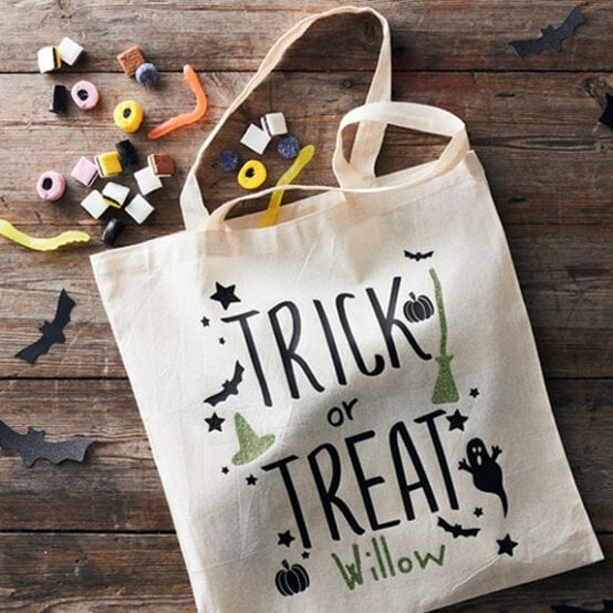 cricut-halloween-bag-580x580.jpg?sw=554&q=85