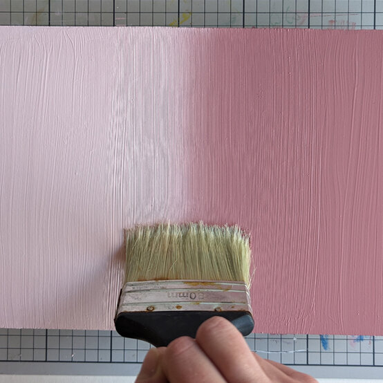 idea_how-to-make-a-celebration-sign-with-vinyl_step6b.jpg?sw=554&q=85