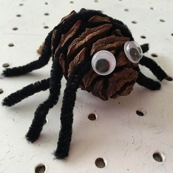 kids-art-activities-autumn-6.jpg?sw=554&q=85