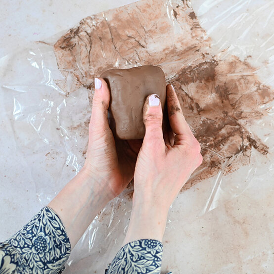 plant-pinch-pots-fathers-day-projects15.jpg?sw=554&q=85