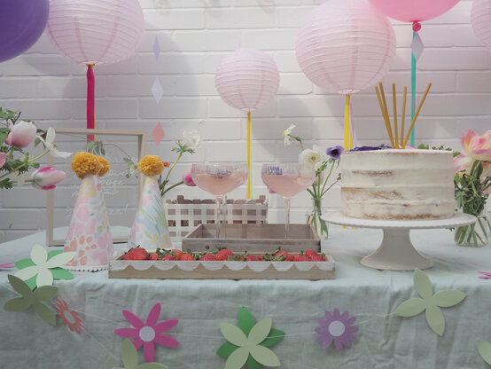 flower-garland-final2.jpg?sw=554&q=85