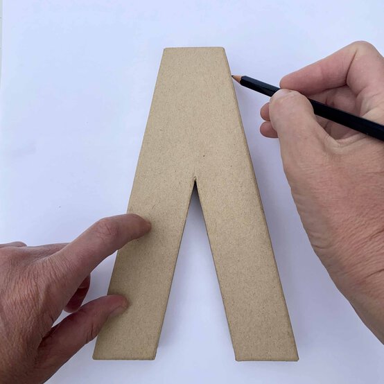 Idea_how-to-make-a-3d-punch-needle-letter_step1a.jpg?sw=554&q=85