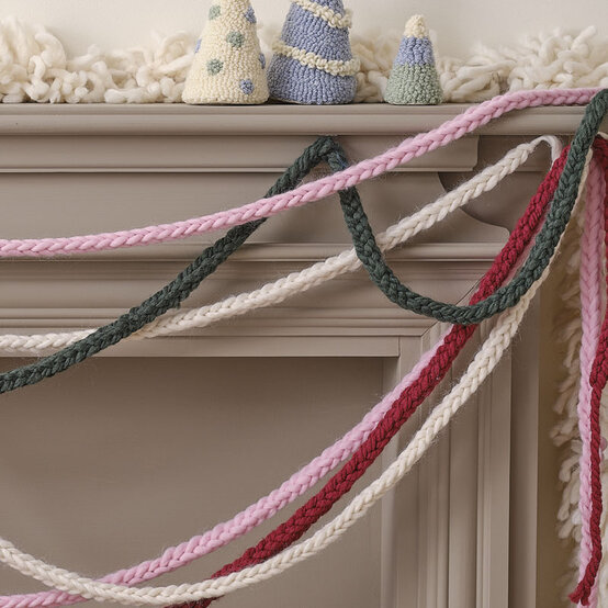 Christmas-Stash-Busting-Ideas_Step-15.jpg?sw=554&q=85