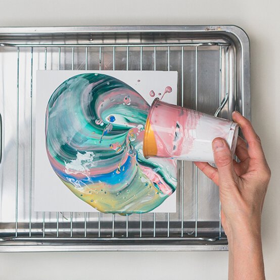 fluid-art-step-1_3.jpg?sw=554&q=85