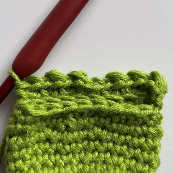 ideas%5Fhow%2Dto%2Dcrochet%2Da%2Dhalloween%2Dwreath%5Ftoad%5F3.jpg?sw=554&q=85