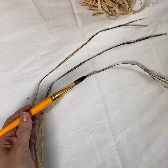 halloween-boo-wall-hanging-4.jpg?sw=554&q=85