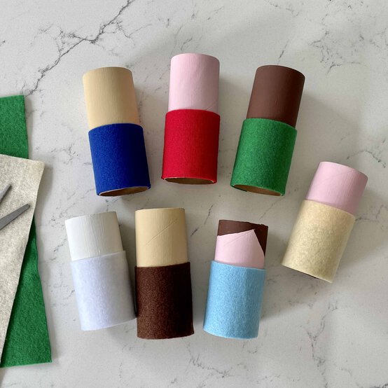 Idea_how-to-make-a-craft-roll-nativity-scene_step5.jpg?sw=554&q=85