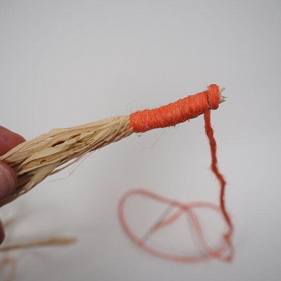 how-to-make-raffia-basket-1.jpg?sw=554&q=85