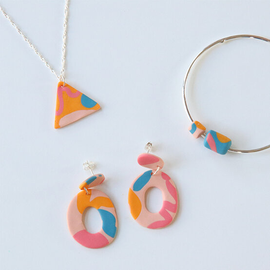 Necklace%204.jpg?sw=554&q=85