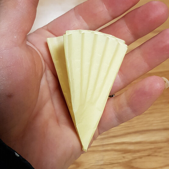 egg_box_cupcakes_6.jpg?sw=554&q=85