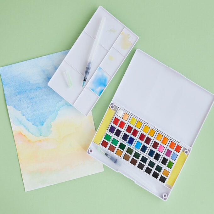 idea_get-started-in-watercolour_toolguide.jpg?sw=680&q=85