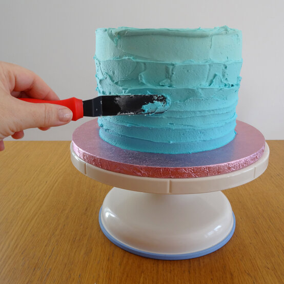 mermaid-cake_step4_edit.jpg?sw=554&q=85